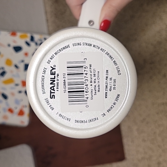 Stanley 40oz Travel Quencher - Picture 5 of 5